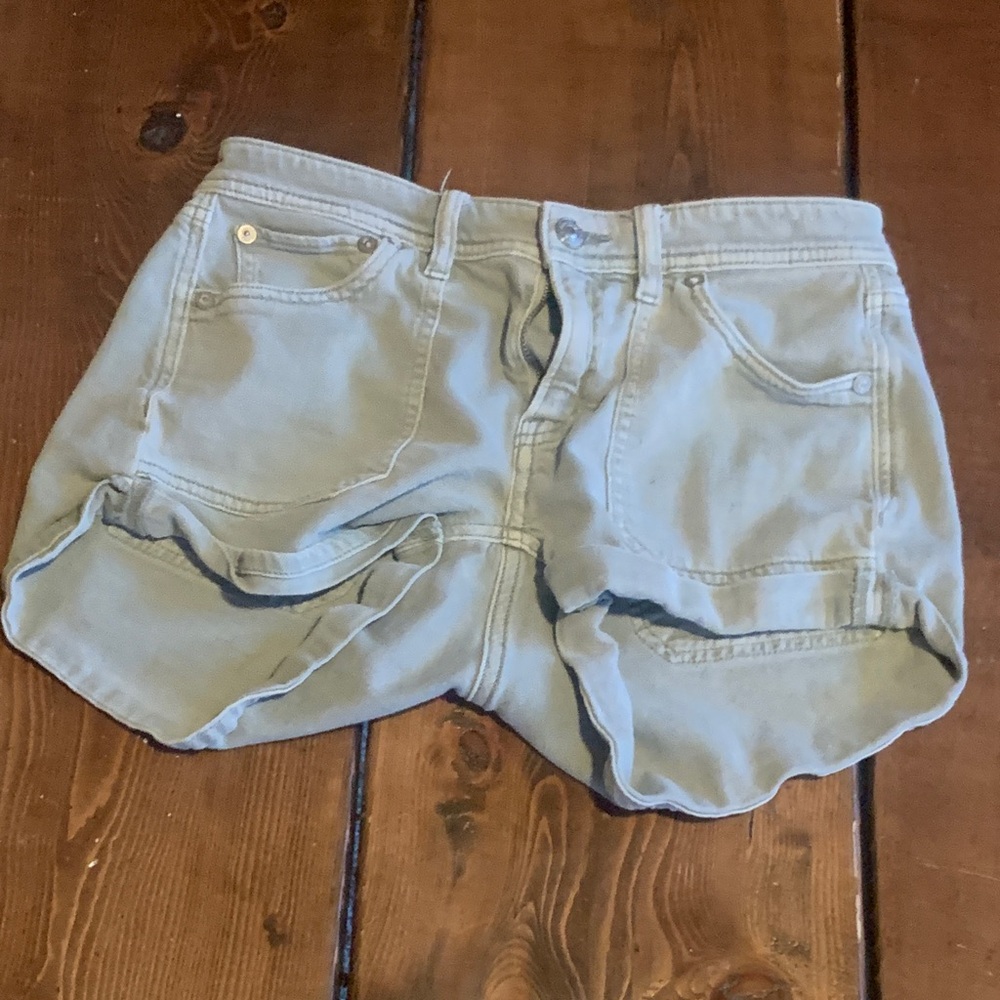 American Eagle Outfitters Olive Cargo Shorts